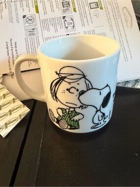 Peanuts Ceramic Mug with Green Accent Featuring Snoopy & Linus